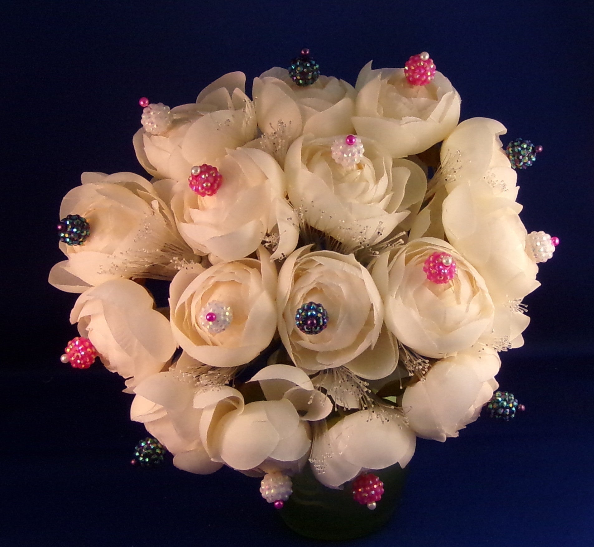 Bouquet-Fiber Optic White Rose