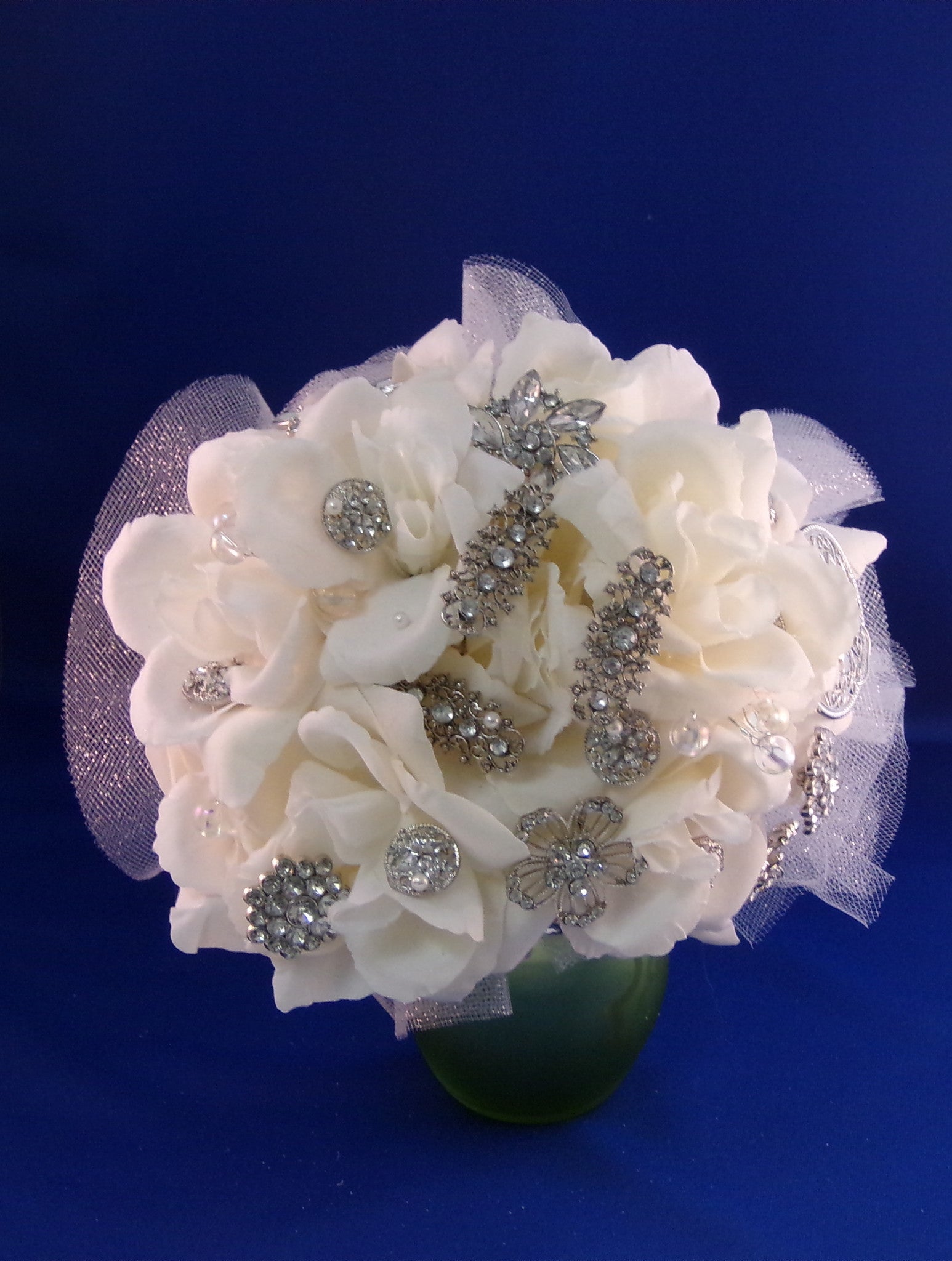 Bouquet-White Rose Sparkle